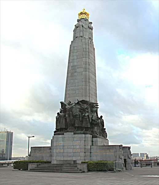 235-Памятник павшим